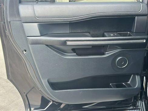 Used 2020 Ford Expedition Max XLT w/ Equipment Group 202A RWD image 33