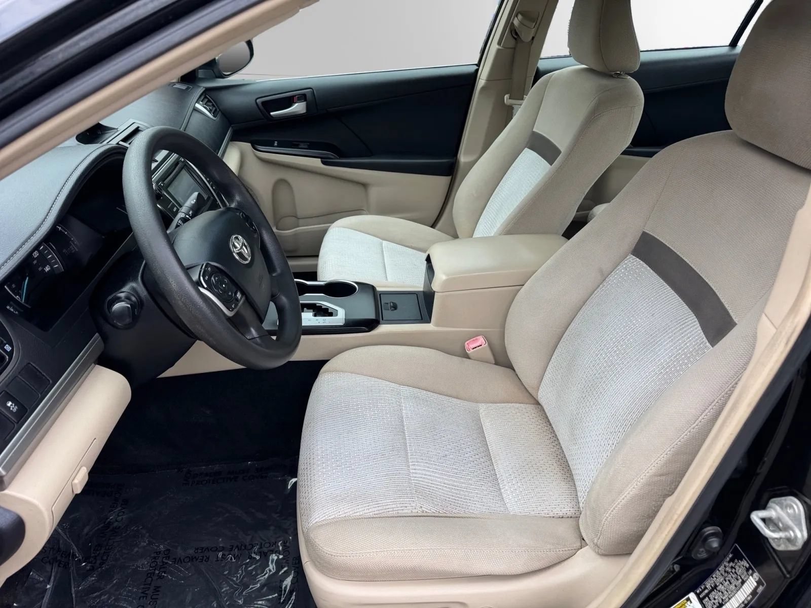 Used 2012 Toyota Camry LE FWD image 14