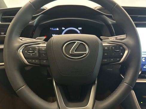 Certified 2025 Lexus RZ 300e FWD image 23