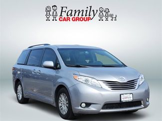 Used 2017 Toyota Sienna XLE Premium video 2