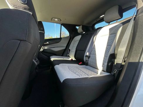 Used 2022 Chevrolet Equinox LT w/ Driver Convenience Package FWD image 25