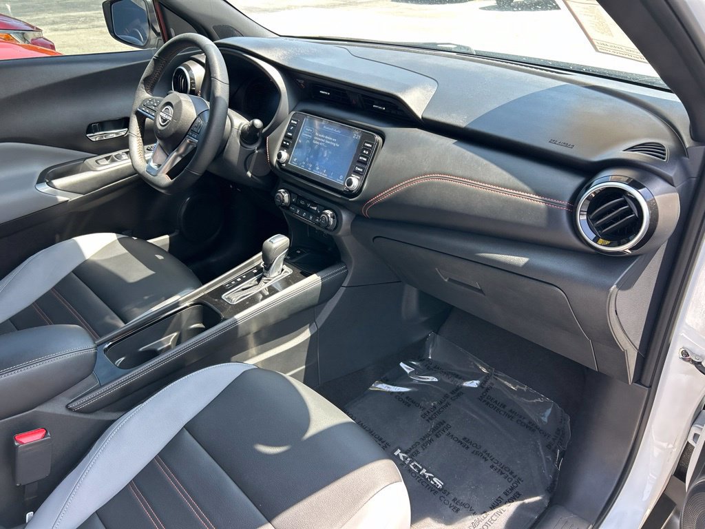 Certified 2024 Nissan Kicks SR w/ SR Premium Package FWD image 41