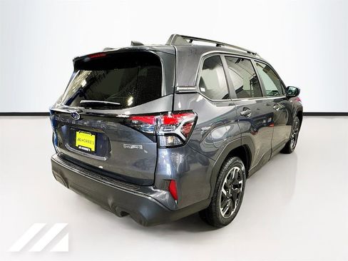 New 2026 Subaru Forester Touring AWD/4WD image 5