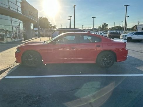 Used 2022 Dodge Charger GT w/ Blacktop Package RWD image 4