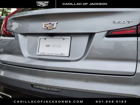 Certified 2025 Cadillac XT4 Premium Luxury FWD image 6