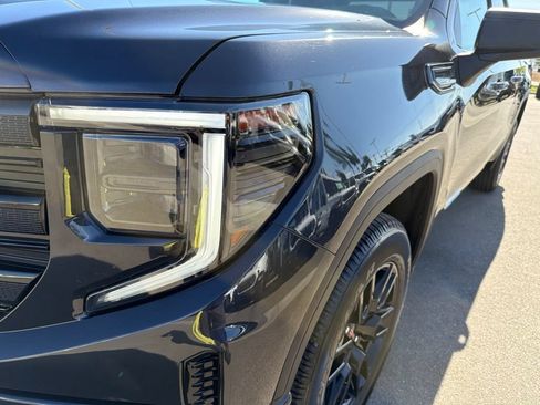 Used 2024 GMC Sierra 1500 Elevation AWD/4WD image 10