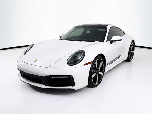 Certified 2020 Porsche 911 Carrera RWD image 1