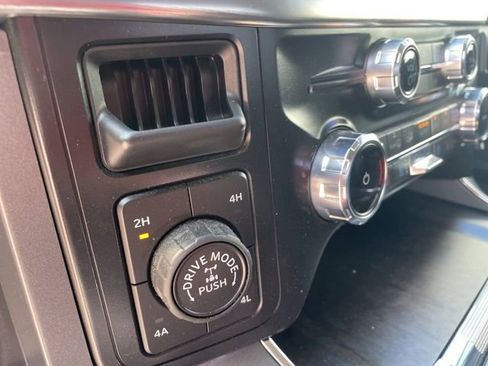 Used 2022 Ford F150 Lariat w/ FX4 Off-Road Package image 24