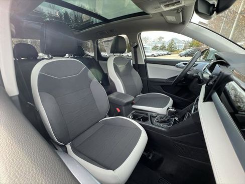 New 2026 Volkswagen Taos SE image 24