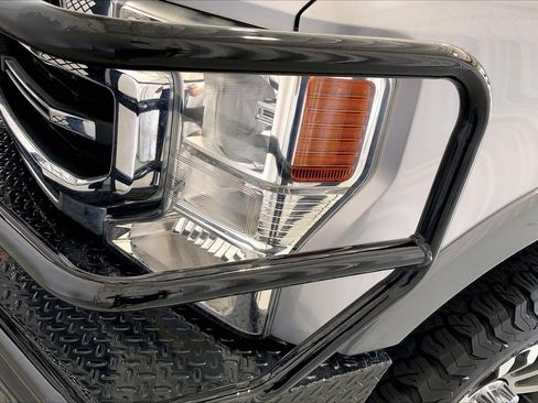 Used 2021 Ford F250 Lariat w/ Lariat Value Package AWD/4WD image 12