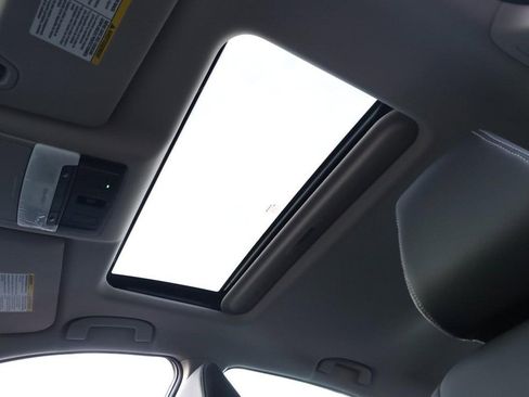 New 2025 Nissan Altima 2.5 SL image 8