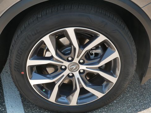 Used 2024 Acura MDX SH-AWD w/ Technology Package image 15