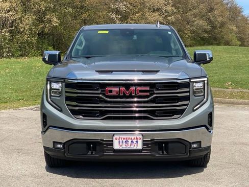 Used 2025 GMC Sierra 1500 SLT image 2