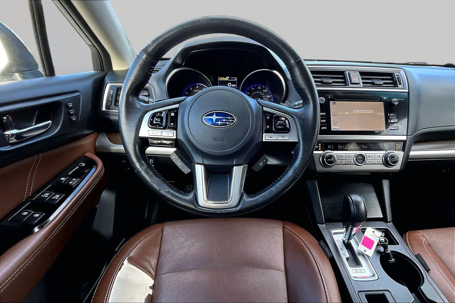 Used 2017 Subaru Outback 2.5i Touring AWD/4WD image 6