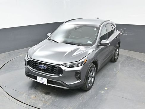 Certified 2025 Ford Escape ST-Line Select AWD/4WD image 18
