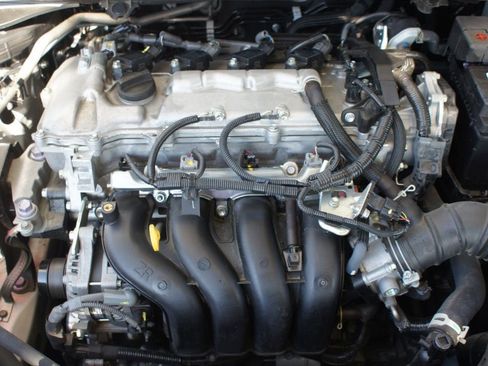 Used 2022 Toyota Corolla LE image 25