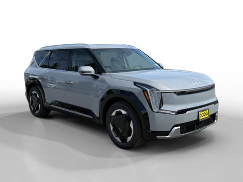 New 2026 Kia EV9 Land image 7