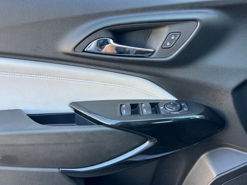 Certified 2024 Chevrolet Trax LT image 11