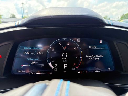 Used 2021 Chevrolet Corvette Stingray Premium Cpe w/ Z51 Performance Package RWD image 15