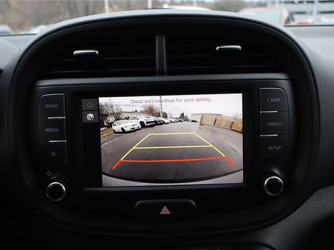 Certified 2023 Kia Soul LX w/ LX Technology Package image 21