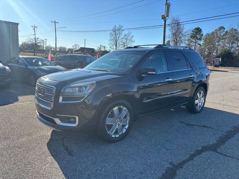 Used 2013 GMC Acadia Denali image 2
