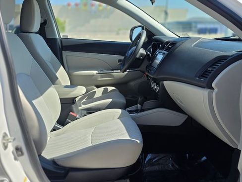 Used 2018 Mitsubishi Outlander Sport ES FWD image 10