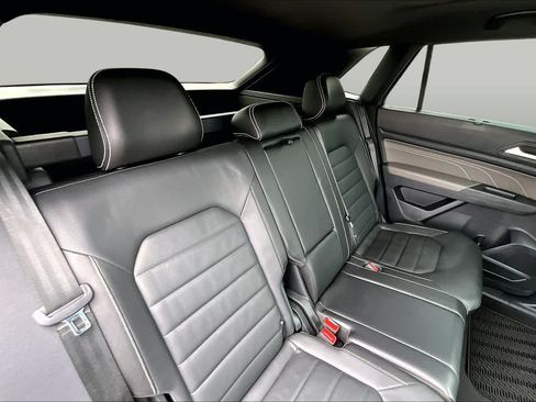 Used 2023 Volkswagen Atlas Cross Sport SEL Premium R-Line AWD/4WD image 39