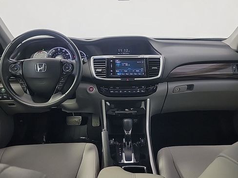 Certified 2017 Honda Accord Touring image 23