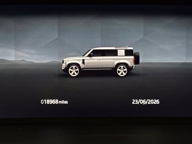 Used 2024 Land Rover Defender 110 X-Dynamic SE AWD/4WD image 34
