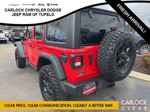Used 2025 Jeep Wrangler Sport image 9