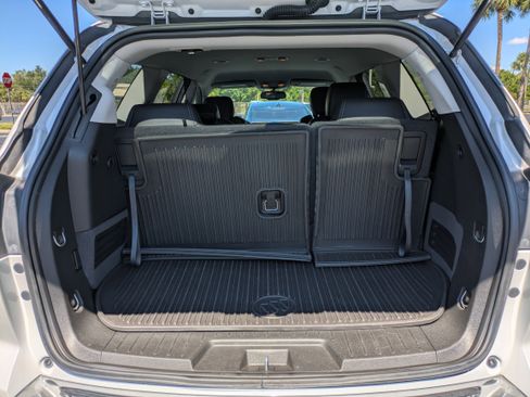 Used 2017 Buick Enclave Leather FWD image 11