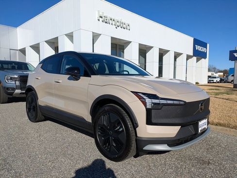 New 2026 Volvo EX30 Cross Country Ultra w/ Protection Package Premier image 2