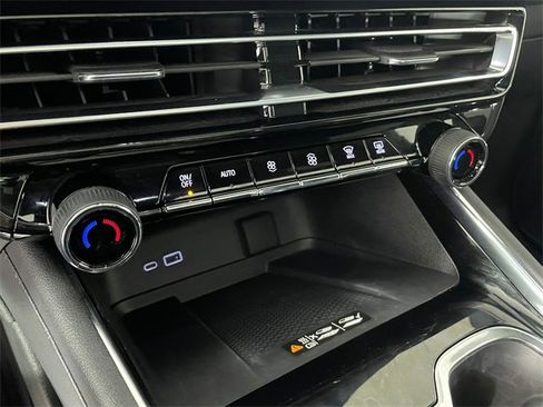 Used 2025 Chevrolet Traverse High Country w/ LPO, Floor Liner Package image 10