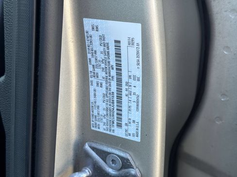 Used 2018 Ford Escape SEL AWD/4WD image 36