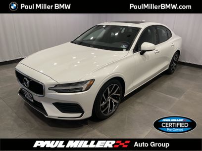 Used 2019 Volvo S60 T6 Momentum w/ Premium Package
