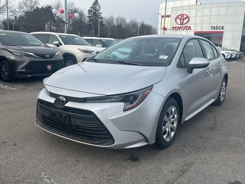 New 2026 Toyota Corolla LE image 3