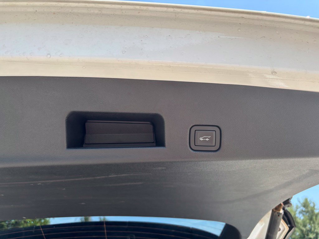Used 2026 Buick Enclave Preferred AWD/4WD image 17