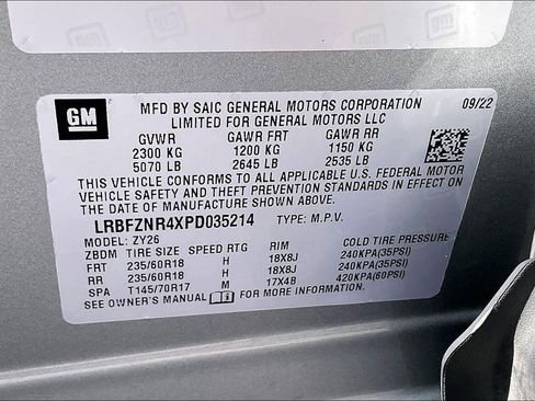 Used 2023 Buick Envision Essence image 30