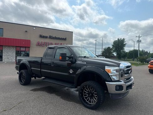 Used 2012 Ford F250 XLT w/ Heavy Service Suspension Pkg AWD/4WD image 7