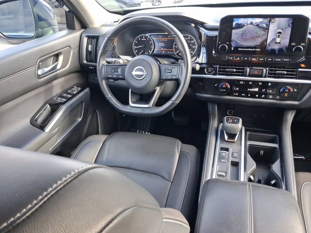 Certified 2025 Nissan Pathfinder SL FWD image 15