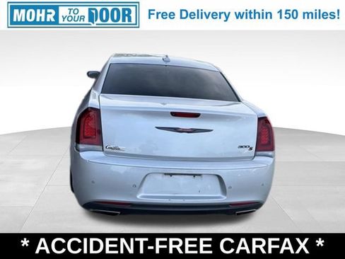 Used 2021 Chrysler 300 S RWD image 4