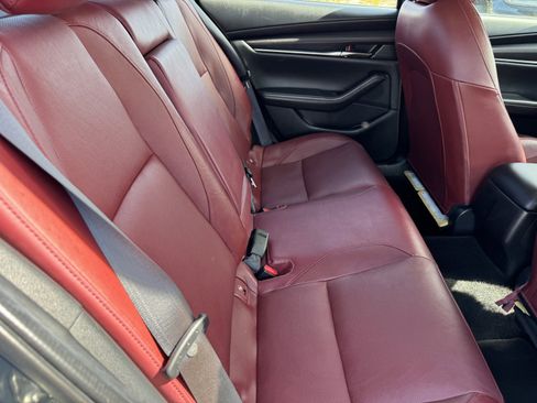 Used 2023 MAZDA MAZDA3 s image 11