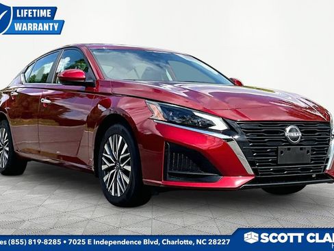 Used 2023 Nissan Altima 2.5 SV AWD/4WD image 1