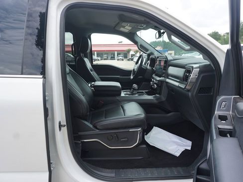 Used 2022 Ford F150 Lariat AWD/4WD image 15