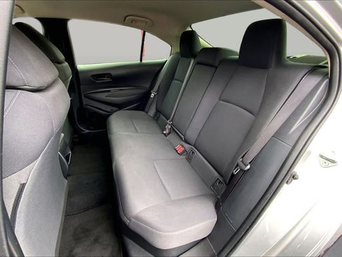 Used 2022 Toyota Corolla LE FWD image 21