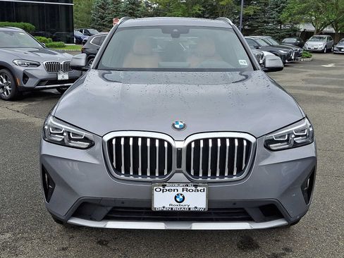 Used 2024 BMW X3 xDrive30i w/ Premium Package w/ZPA AWD/4WD image 2