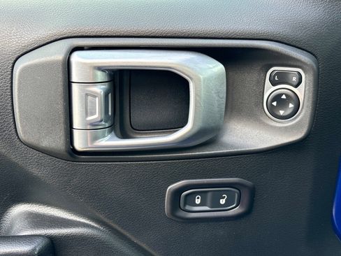 Used 2019 Jeep Wrangler Unlimited Rubicon AWD/4WD image 19
