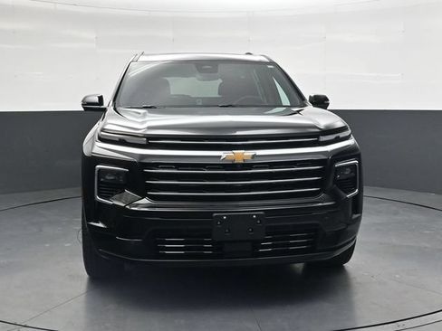 Used 2026 Chevrolet Traverse High Country w/ LPO, Floor Liner Package AWD/4WD image 10