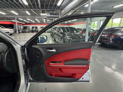 Used 2022 Dodge Charger Scat Pack w/ Plus Group RWD image 28