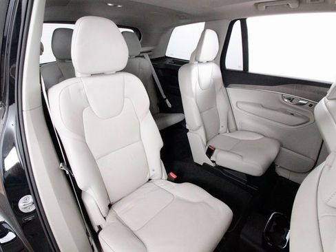 Certified 2024 Volvo XC90 B6 Plus image 21